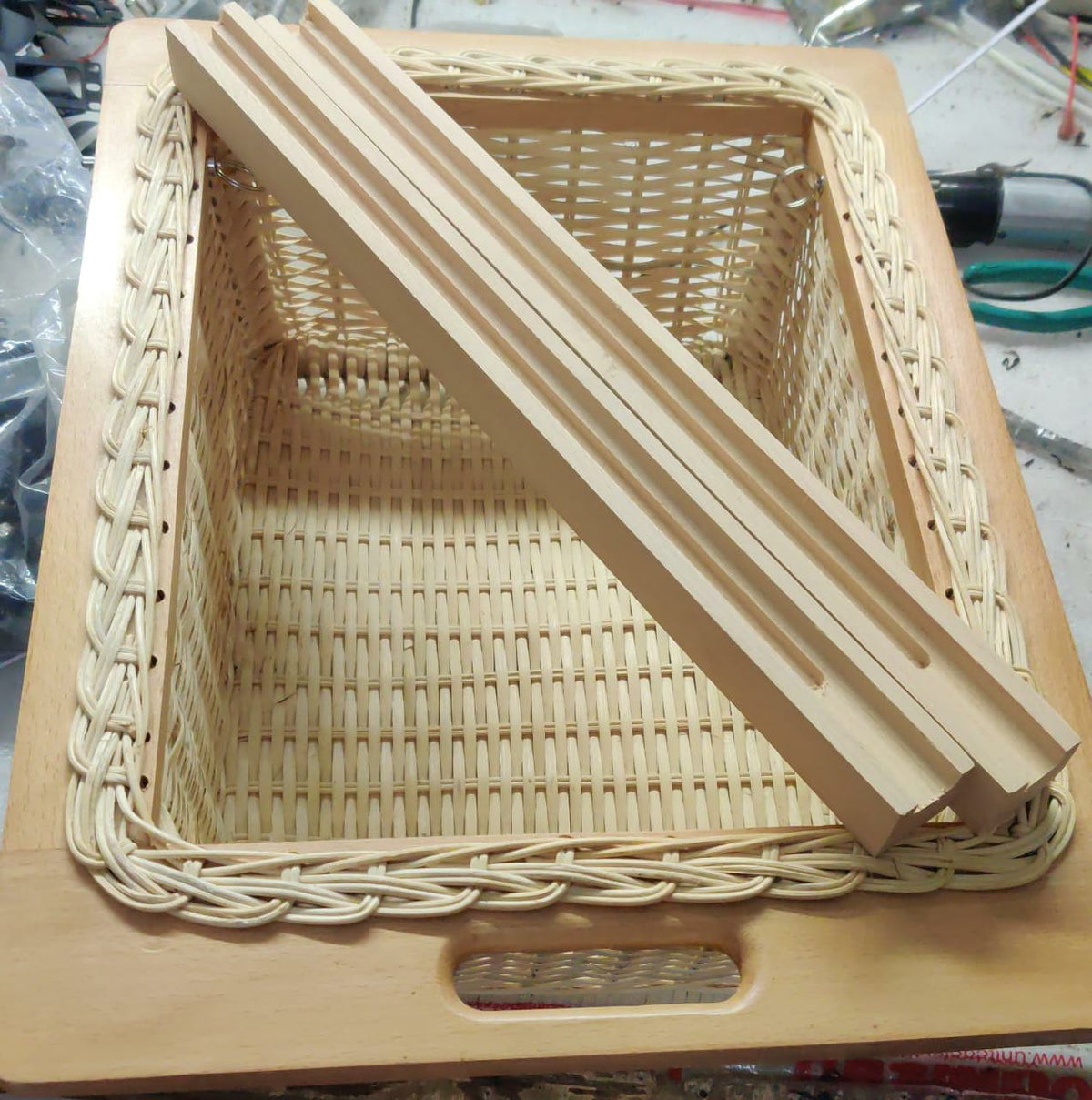 Avocetmobily Beech Wood Pull Out Kitchen Wicker Basket with Channel and Rail